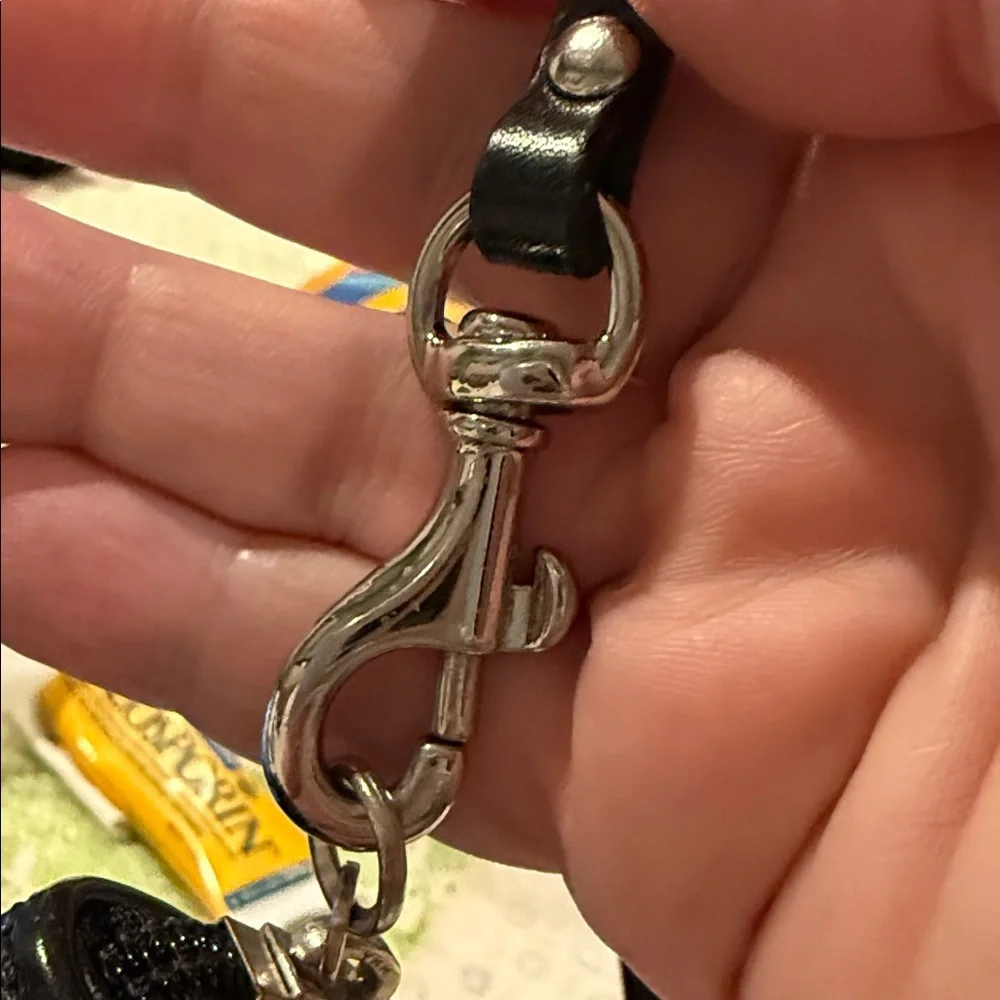 Coach Black signature C logo wristlet - Picture 4 of 7